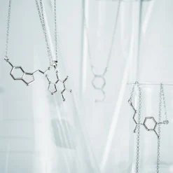 getDigital Geek Gem Molekül-Halsketten New